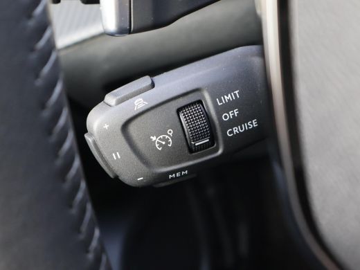 Peugeot 2008 1.2 HYBRID 145 PK ALLURE AUT. + ADAPTIVE CRUISE | CARPLAY | DIGITALE COCKPIT | CAMERA ActivLease financial lease