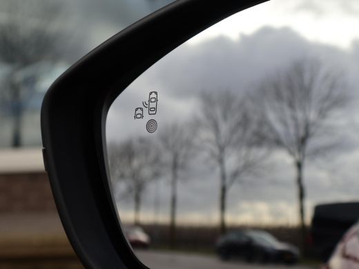 Peugeot 2008 1.2 HYBRID 145 PK ALLURE AUT. + ADAPTIVE CRUISE | CARPLAY | DIGITALE COCKPIT | CAMERA ActivLease financial lease