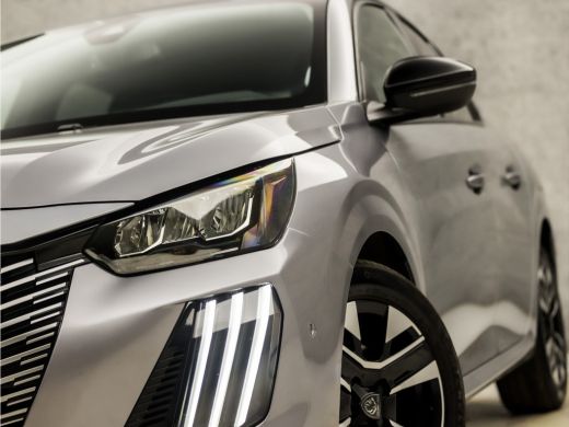 Peugeot 208 1.2 PureTech 100 Allure Sport (VIRTUAL COCKPIT, APPLE CARPLAY, GROOT NAVI, 360 CAMERA, LEDER, SPO... ActivLease financial lease