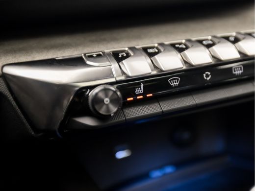 Peugeot 3008 1.6 HYbrid4 300 GT Sport 300Pk Automaat (PANORAMADAK, NAPPA LEDER, MEMORY SEATS, STOELVERWARMING,... ActivLease financial lease