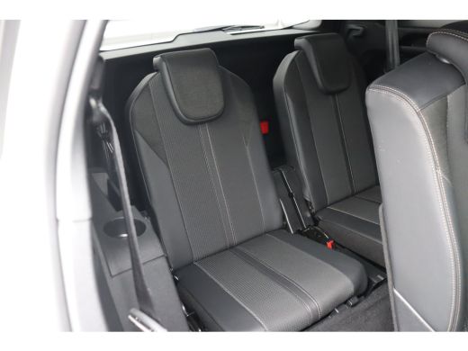 Peugeot 5008 1.2 PURETECH 130PK GT PACK AUTOMAAT | 2 stoelen op derde rij | Achterstoelen uitneembaar | Afwijk... ActivLease financial lease