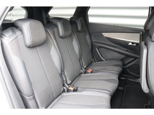 Peugeot 5008 1.2 PURETECH 130PK GT PACK AUTOMAAT | 2 stoelen op derde rij | Achterstoelen uitneembaar | Afwijk... ActivLease financial lease
