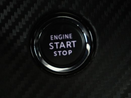 Peugeot e-2008 EV GT 50 kWh | SOH 91% | 3 Fase | Stoelverwarming | Leder/Alcantara | Adaptive cruise | Keyless |... ActivLease financial lease