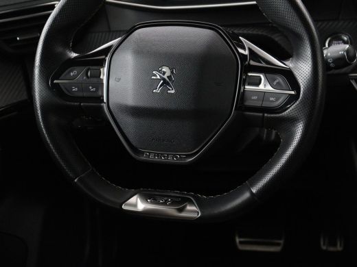 Peugeot e-2008 EV GT 50 kWh | SOH 91% | 3 Fase | Stoelverwarming | Leder/Alcantara | Adaptive cruise | Keyless |... ActivLease financial lease