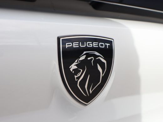 Peugeot e-308 FIRST EDITION GT EV 54 KWH + STUUR/STOELVERW. | ADAPTIVE CRUISE | CARPLAY | STANDKACHEL | CAMERA ActivLease financial lease