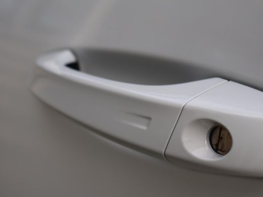 Peugeot e-308 FIRST EDITION GT EV 54 KWH + STUUR/STOELVERW. | ADAPTIVE CRUISE | CARPLAY | STANDKACHEL | CAMERA ActivLease financial lease