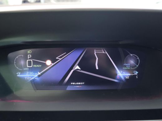 Peugeot e-308 FIRST EDITION GT EV 54 KWH + STUUR/STOELVERW. | ADAPTIVE CRUISE | CARPLAY | STANDKACHEL | CAMERA ActivLease financial lease