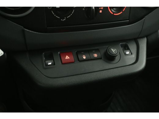 Peugeot Partner 1.6 BlueHDi 100PK | Aut. | Airco | Cruise | Parkeersens. | Elektrpakket ActivLease financial lease