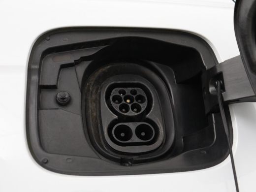 Skoda Enyaq iV 60 | SOH 92% | Trekhaak | Half leder | Sfeerverlichting | Carplay | Navigatie | 19'' | Cruise con... ActivLease financial lease