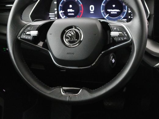 Skoda Octavia 1.0 e-TSI Business Edition | 61.800km NAP | Camera | Carplay | Navigatie | Full LED | Parkeerhulp... ActivLease financial lease