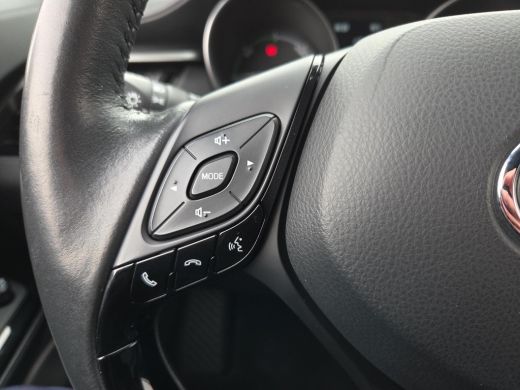 Toyota C-HR 1.8 Hybrid Executive | Apple CarPlay | Stoelverwarming | Rijklaar incl. garantie | ActivLease financial lease