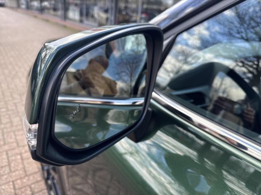 Toyota Highlander 2.5 AWD Hybrid Premium | 06-10141018 Voor meer meer informatie ActivLease financial lease