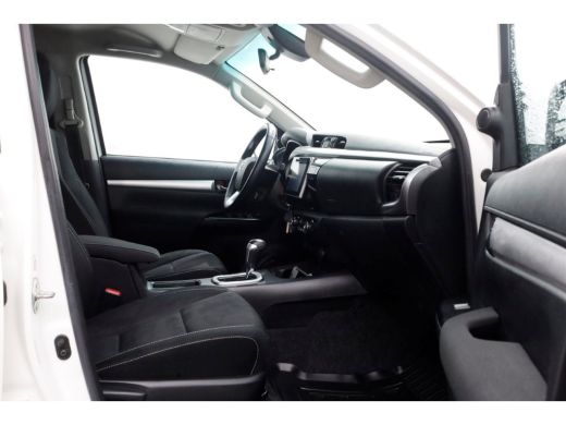 Toyota Hilux 2.4 D-4D-F 150pk E6 4WD 4x4 Double Cab Automaat 2/5-Persoons 08-2020 ActivLease financial lease