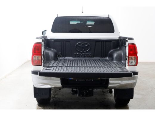 Toyota Hilux 2.4 D-4D-F 150pk E6 4WD 4x4 Double Cab Automaat 2/5-Persoons 08-2020 ActivLease financial lease