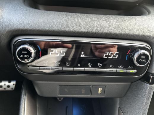 Toyota Yaris 1.5 Hybrid GR Sport ActivLease financial lease