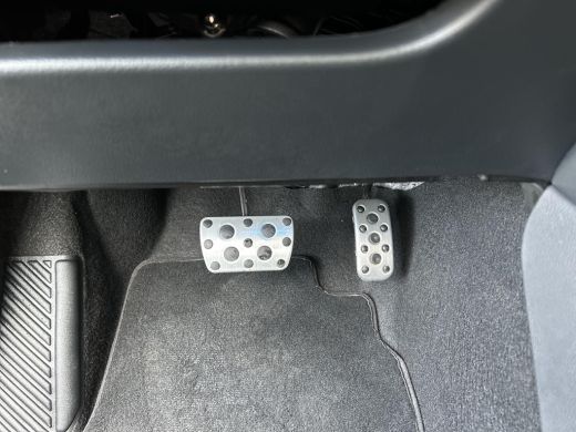 Toyota Yaris 1.5 Hybrid GR Sport ActivLease financial lease