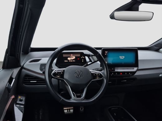 Volkswagen ID.3 First Plus 58 kWh SoH 92% | Stuur+Stoelverwarming | Matrix LED | Camera | Keyles | Full map navig... ActivLease financial lease