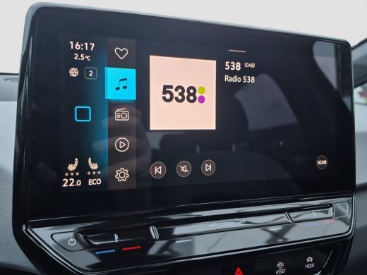 Volkswagen ID.3 First Plus 58 kWh SoH 92% | Stuur+Stoelverwarming | Matrix LED | Camera | Keyles | Full map navig... ActivLease financial lease