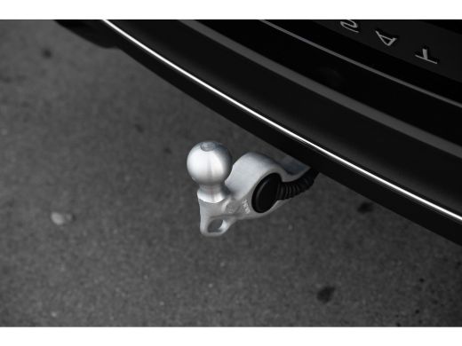 Volkswagen Passat Variant 1.5 eHybrid Business | Head-Up | Trekhaak | Dodehoek | Camera V+A | ActivLease financial lease