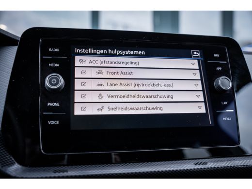 Volkswagen T-Cross 115PK Automaat 1.0 TSI Life Edition | Achteruitrijcamera | Airco | Hill hold functie ActivLease financial lease