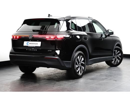 Volkswagen Tiguan 1.5 eTSI 150 pk Life 7-DSG | Wegklapbare Trekhaak | Cruise control adaptief | Achteruitrijcamera | ActivLease financial lease