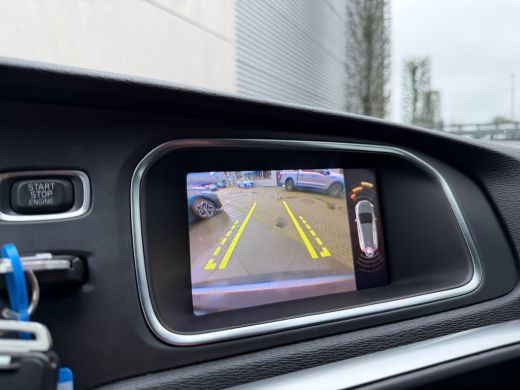 Volvo  V40 1.5 T3 Polar+ Sport LED-Pano-H&K-Keyless-Camera ActivLease financial lease