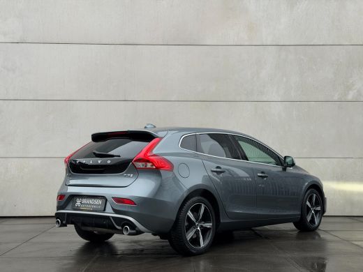 Volvo  V40 1.5 T3 Polar+ Sport LED-Pano-H&K-Keyless-Camera ActivLease financial lease
