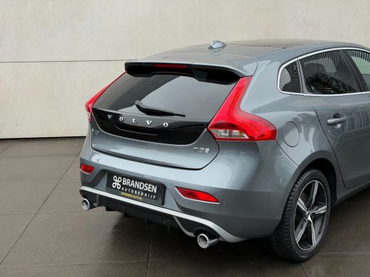 Volvo  V40 1.5 T3 Polar+ Sport LED-Pano-H&K-Keyless-Camera ActivLease financial lease