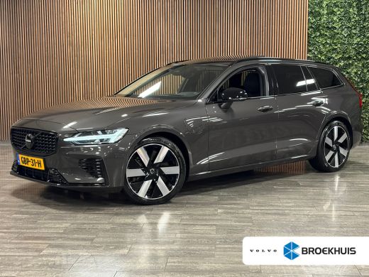 Volvo  V60 T8 AWD Recharge Ultra Dark | Trekhaak | Schuifdak | 455pk | Head-Up Display | Harman Kardon | Ada...