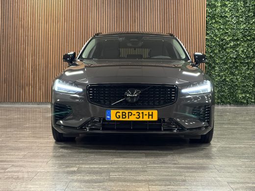 Volvo  V60 T8 AWD Recharge Ultra Dark | Trekhaak | Schuifdak | 455pk | Head-Up Display | Harman Kardon | Ada... ActivLease financial lease