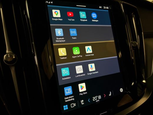 Volvo  V60 T8 AWD Recharge Ultra Dark | Trekhaak | Schuifdak | 455pk | Head-Up Display | Harman Kardon | Ada... ActivLease financial lease