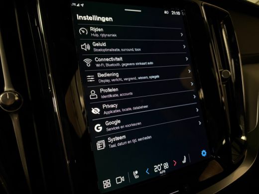 Volvo  V60 T8 AWD Recharge Ultra Dark | Trekhaak | Schuifdak | 455pk | Head-Up Display | Harman Kardon | Ada... ActivLease financial lease