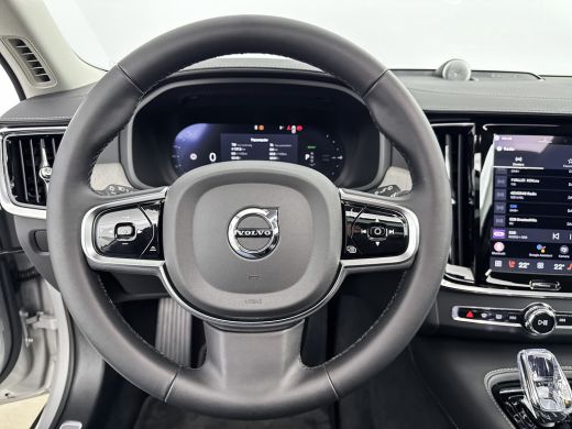 Volvo  V90 T8 Recharge Ultra Dark | 20" | Luchtvering | Geventileerd Nappa | Massagestoelen | Bowers & Wilki... ActivLease financial lease