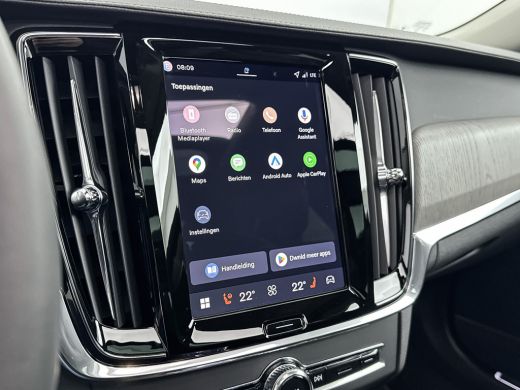 Volvo  V90 T8 Recharge Ultra Dark | 20" | Luchtvering | Geventileerd Nappa | Massagestoelen | Bowers & Wilki... ActivLease financial lease