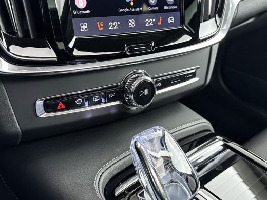 Volvo  V90 T8 Recharge Ultra Dark | 20" | Luchtvering | Geventileerd Nappa | Massagestoelen | Bowers & Wilki... ActivLease financial lease
