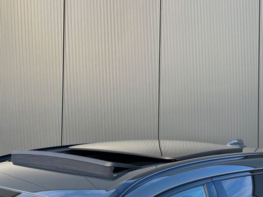 Volvo  XC60 T6 Plug-in hybrid AWD Ultra Dark | Bowers & Wilkins audiosysteem | Luchtvering | 22 inch Velgen |... ActivLease financial lease