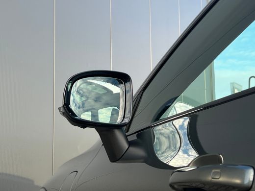 Volvo  XC60 T6 Plug-in hybrid AWD Ultra Dark | Bowers & Wilkins audiosysteem | Luchtvering | 22 inch Velgen |... ActivLease financial lease