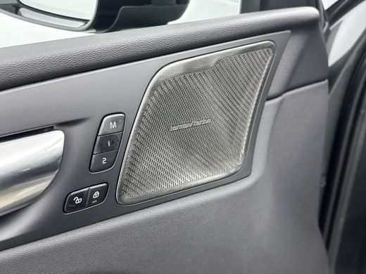Volvo  XC60 T6 Recharge Ultra Dark | 20" | Geventileerd Nappa | Massagestoelen | Getint Glas | Panoramadak | ... ActivLease financial lease