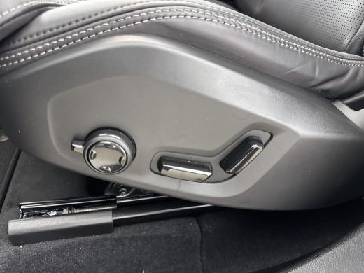 Volvo  XC60 T6 Recharge Ultra Dark | 20" | Geventileerd Nappa | Massagestoelen | Getint Glas | Panoramadak | ... ActivLease financial lease