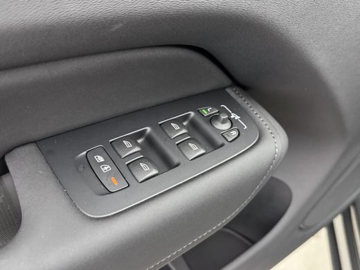 Volvo  XC60 T6 Recharge Ultra Dark | 20" | Geventileerd Nappa | Massagestoelen | Getint Glas | Panoramadak | ... ActivLease financial lease