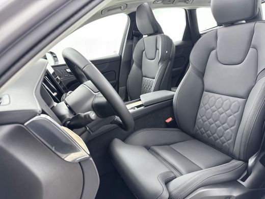 Volvo  XC60 T6 Recharge Ultra Dark | Facelift | 20" | Trekhaak | Panoramadak | Head-up | Harman Kardon | 360 ... ActivLease financial lease