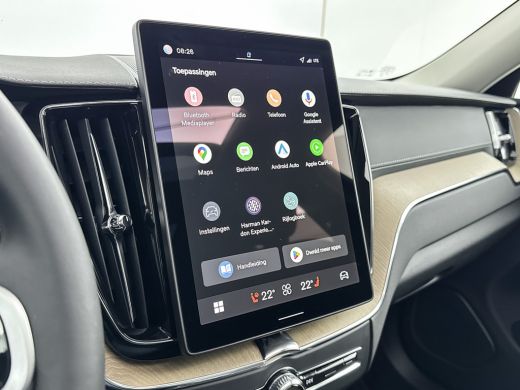 Volvo  XC60 T6 Recharge Ultra Dark | Facelift | 20" | Trekhaak | Panoramadak | Head-up | Harman Kardon | 360 ... ActivLease financial lease