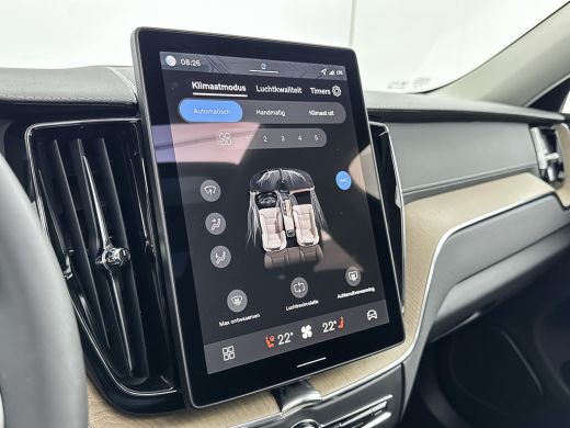 Volvo  XC60 T6 Recharge Ultra Dark | Facelift | 20" | Trekhaak | Panoramadak | Head-up | Harman Kardon | 360 ... ActivLease financial lease