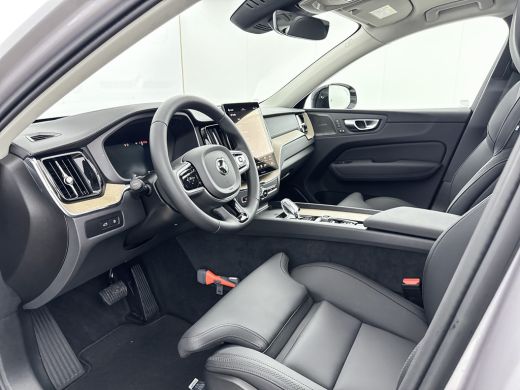 Volvo  XC60 T6 Recharge Ultra Dark | Facelift | 20" | Trekhaak | Panoramadak | Head-up | Harman Kardon | 360 ... ActivLease financial lease