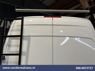 Mercedes-Benz Sprinter 314 CDI 143pk L2H2 Euro6 Airco | Imperiaal | Trekhaak | Parkeersensoren Bijrijdersbank
