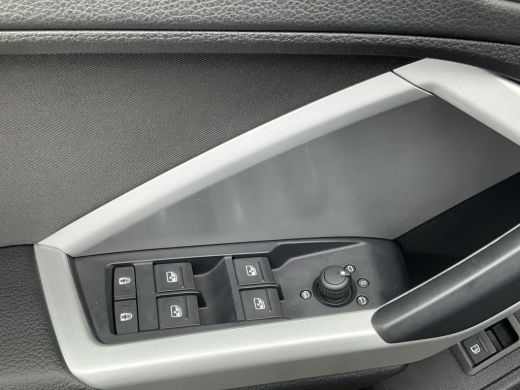 Audi Q3 45 TFSI PHEV S Edition Pano.dak Stoelverw. Plug-in ActivLease financial lease