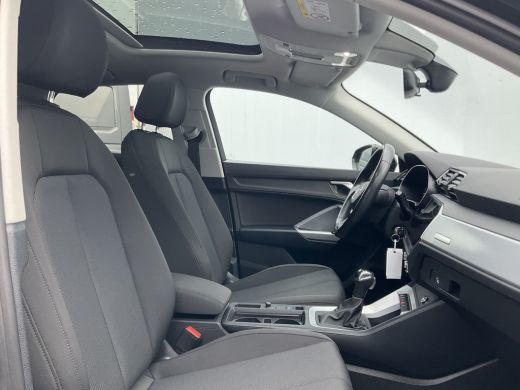 Audi Q3 45 TFSI PHEV S Edition Pano.dak Stoelverw. Plug-in ActivLease financial lease