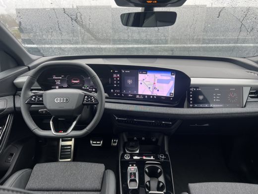 Audi Q6 e-tron S edition 83 kWh ActivLease financial lease