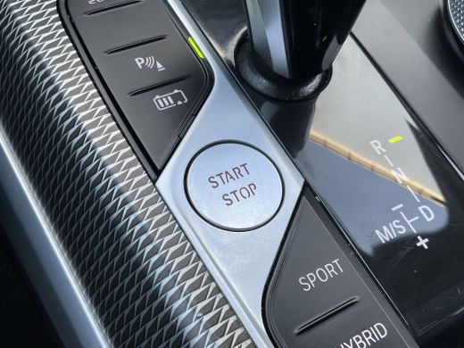 BMW 3 Serie 320e M-Sport Edition Plus Leder DAB Carplay Business ActivLease financial lease