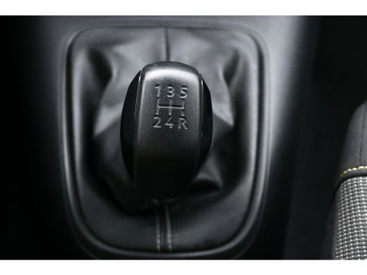 Citroën C3 1.2 PURETECH 82PK 5-DRS PLUS / NAVI / LED / CLIMA / PDC / BLUETOOTH / CRUISECONTROL / 1E EIGENAAR... ActivLease financial lease